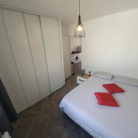 Διαμέρισμα F2 Neuf Calme Climatise Wifi Parking - 1,5 Km Καν-συρ-Μερ